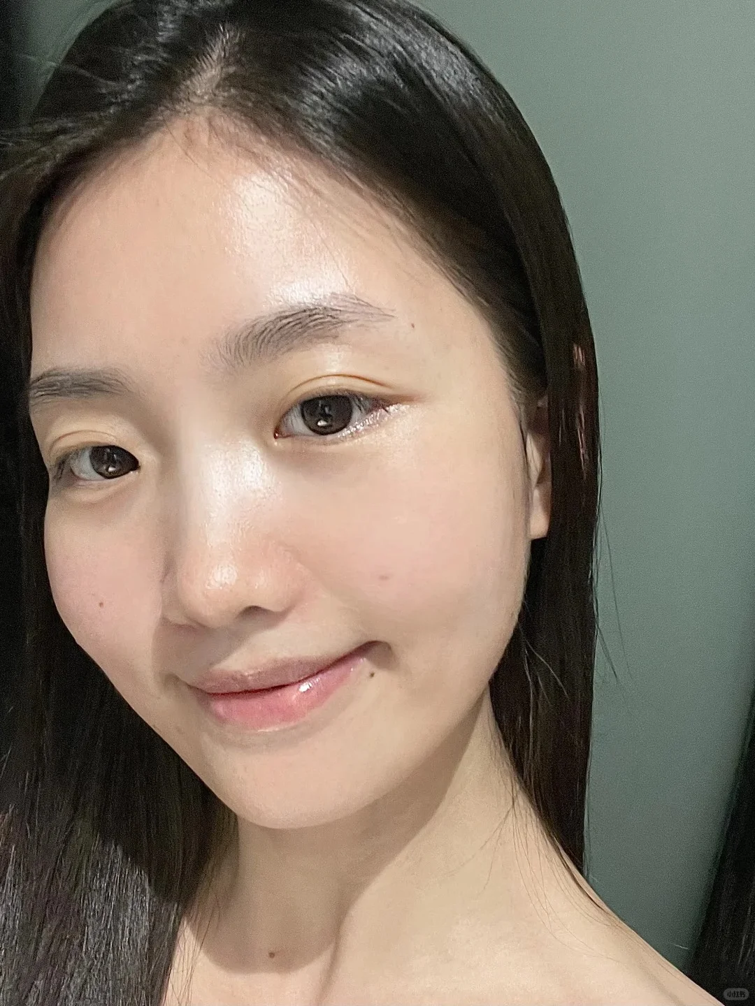 素颜美女方法论：精简护肤反而把脸养好了