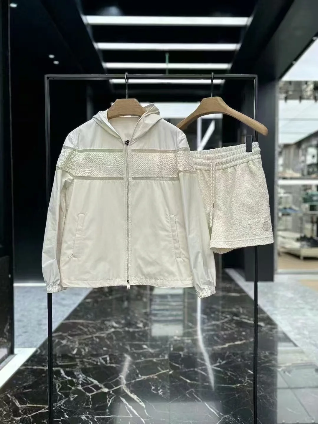Moncler-女士上衣合集