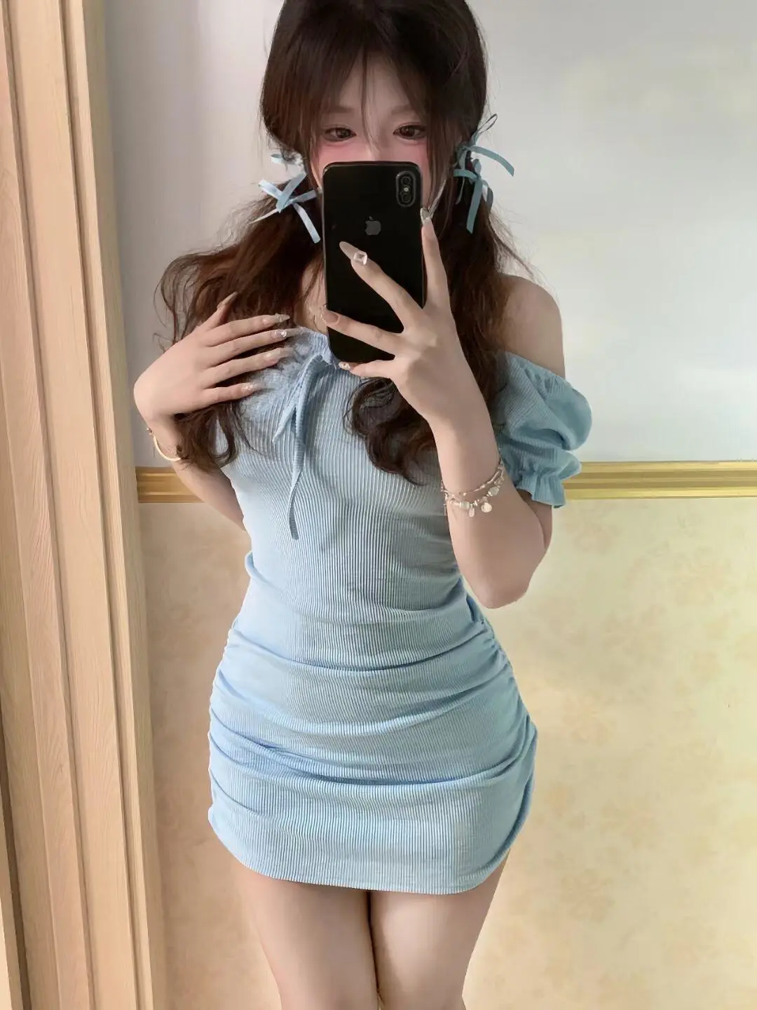 好身材的魅力随便一穿都很惊艳