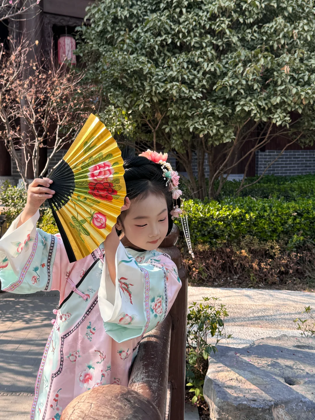 谁说亲子汉服照只能拍唐风！清汉女来咯