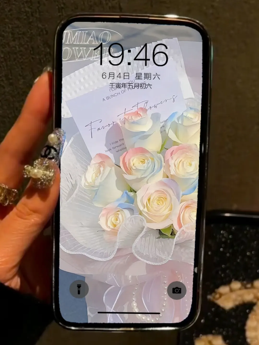 期 花束简约壁纸 | 个性简约小众壁纸