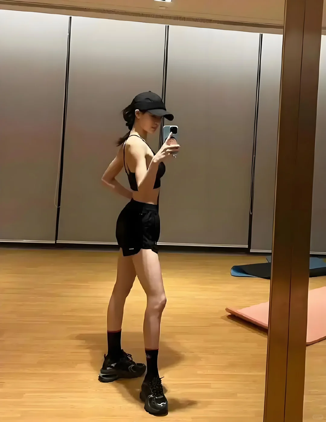 钟楚曦|美腿与身材背后的坚持与努力❗