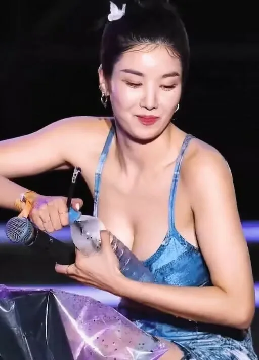 权恩妃，这身材谁看了不喜欢？
