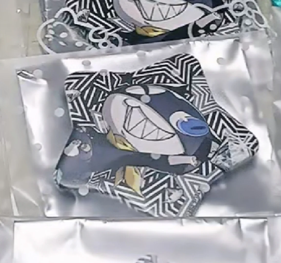 ➗女神异闻录5甜品天堂mona一个
