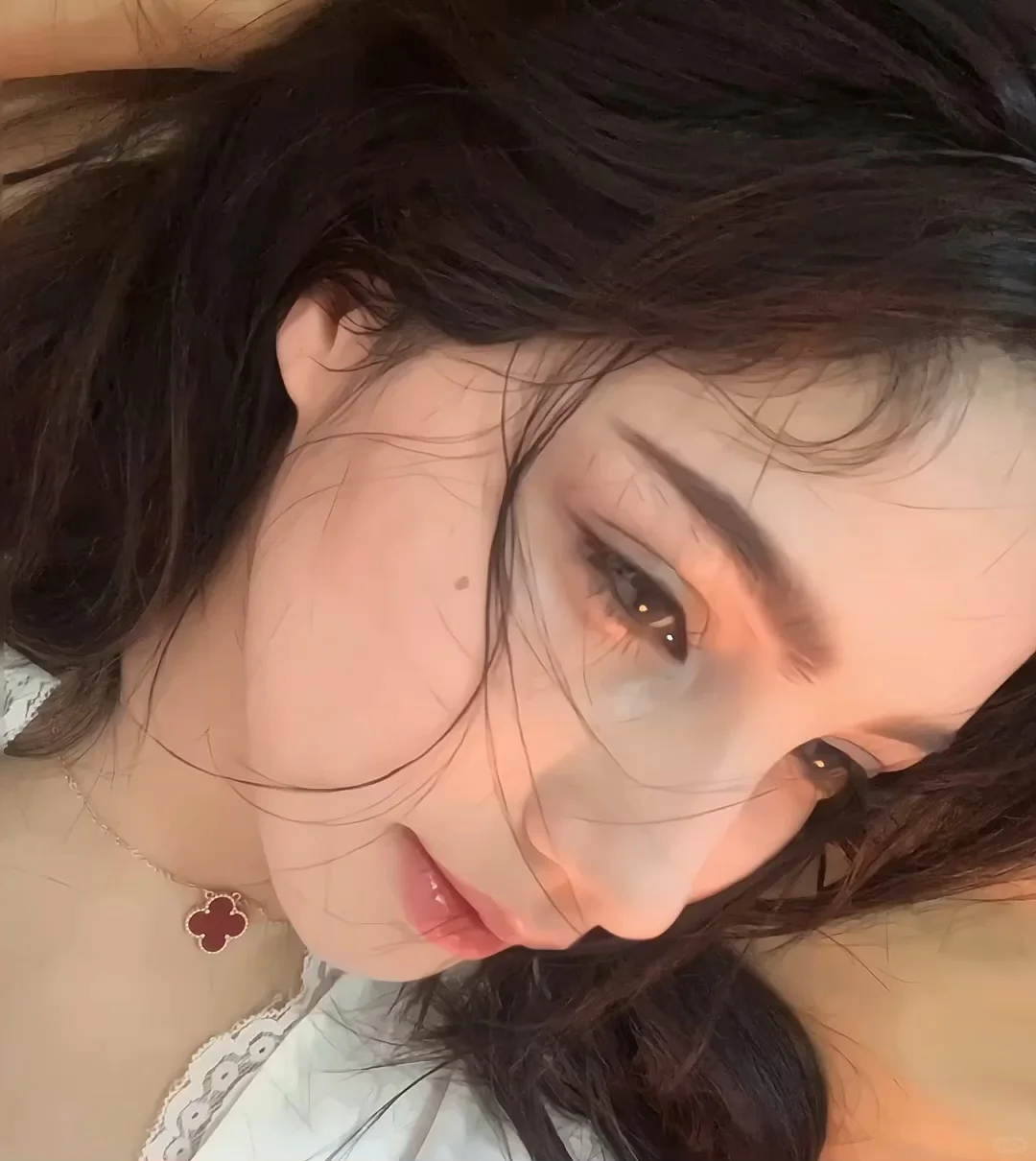 新疆女孩|长了张高p的脸，但真没p