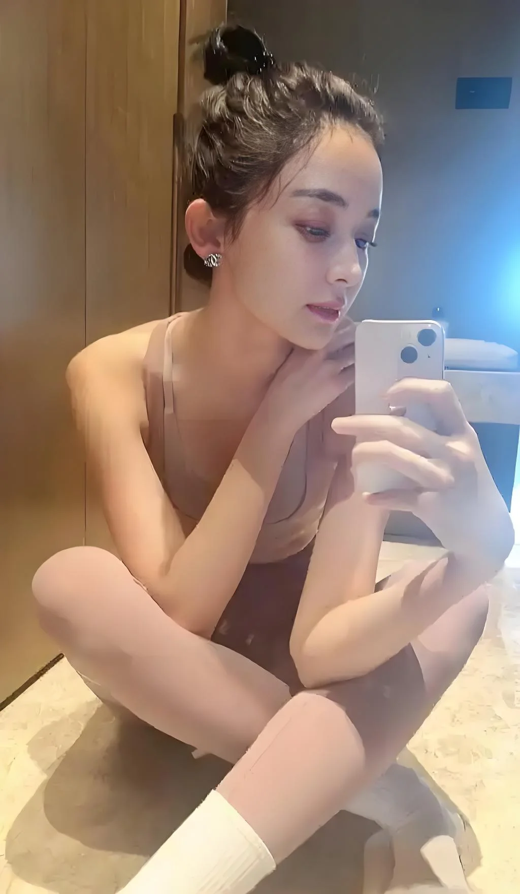 娜扎的瑜伽时刻，在柔软与坚韧之间找寻平衡