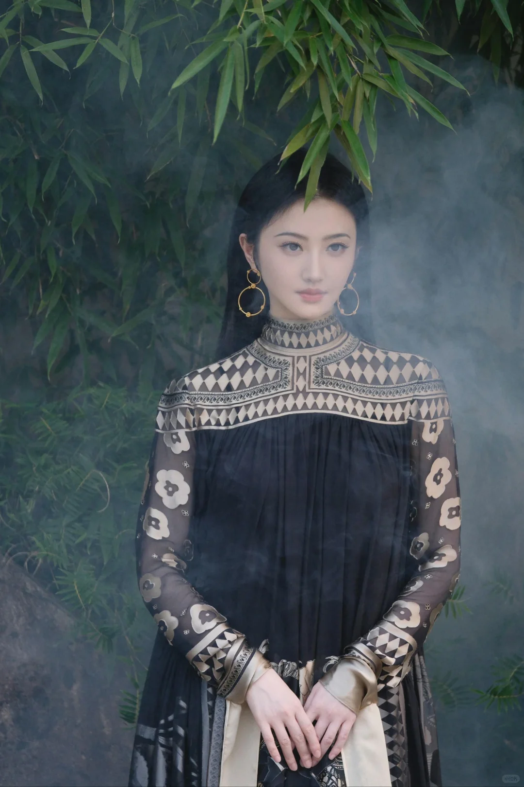 景甜活脱一朵人间富贵花，公主切造型好美