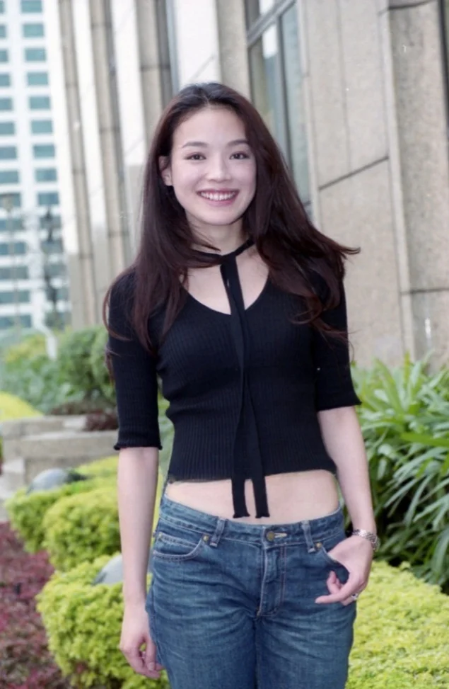 舒淇 这身材比例真的太绝了 清风拂面的美