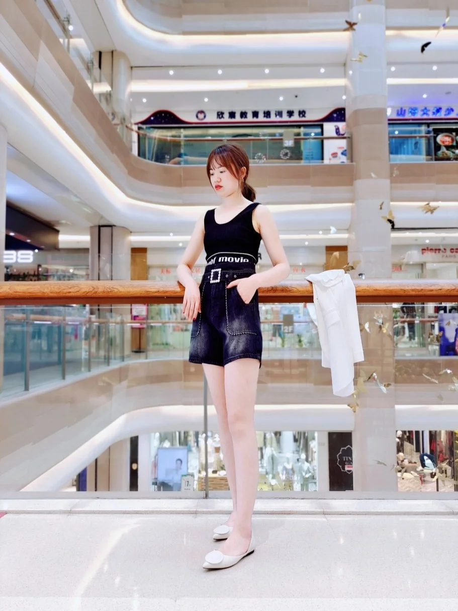 个性时尚女孩