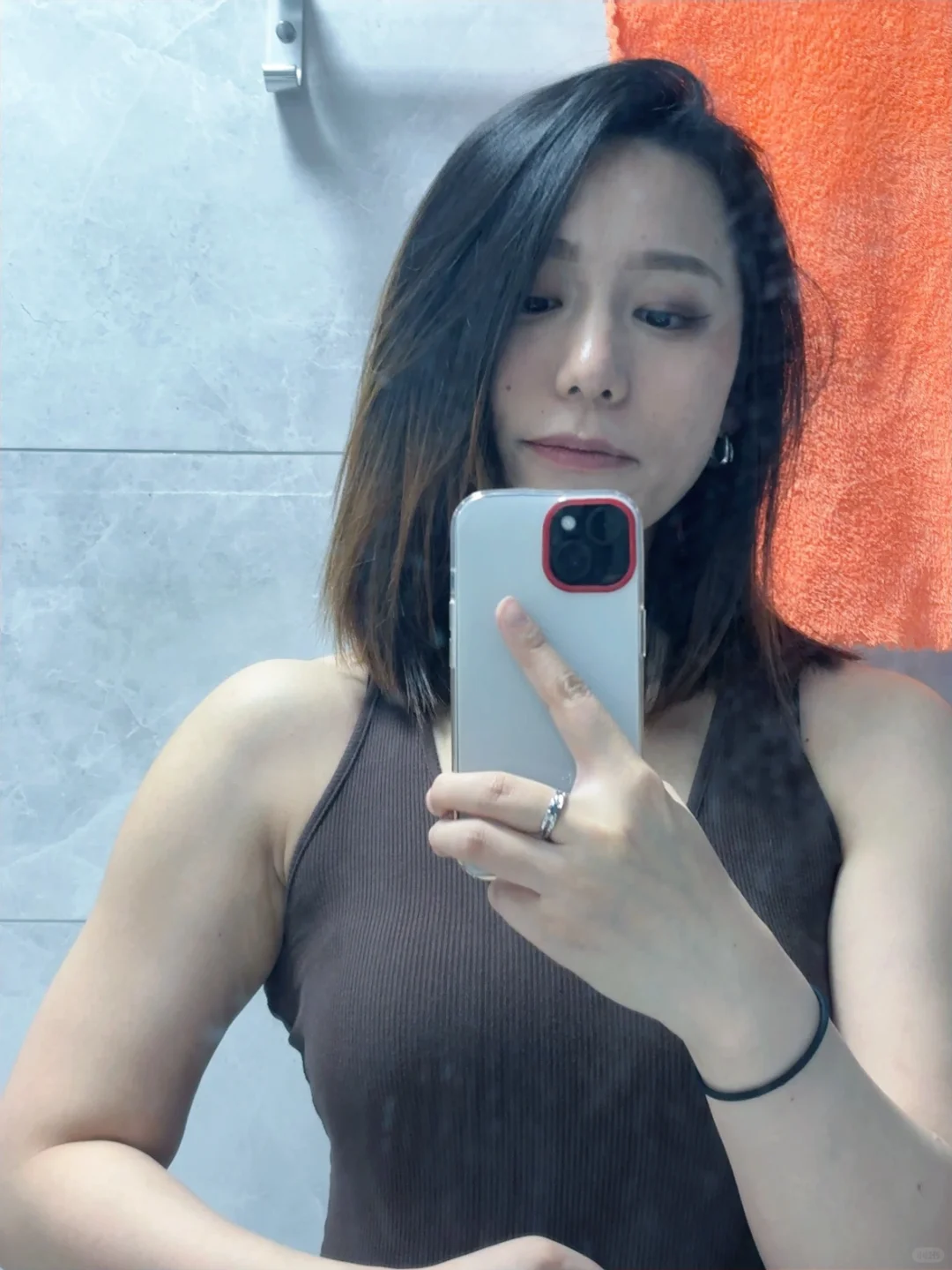 健身女找到好的角度