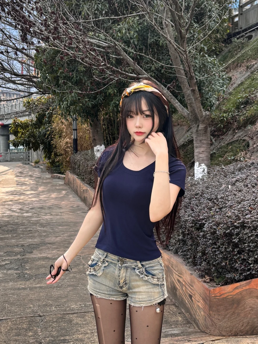 黑丝➕短裤是夏天的味道