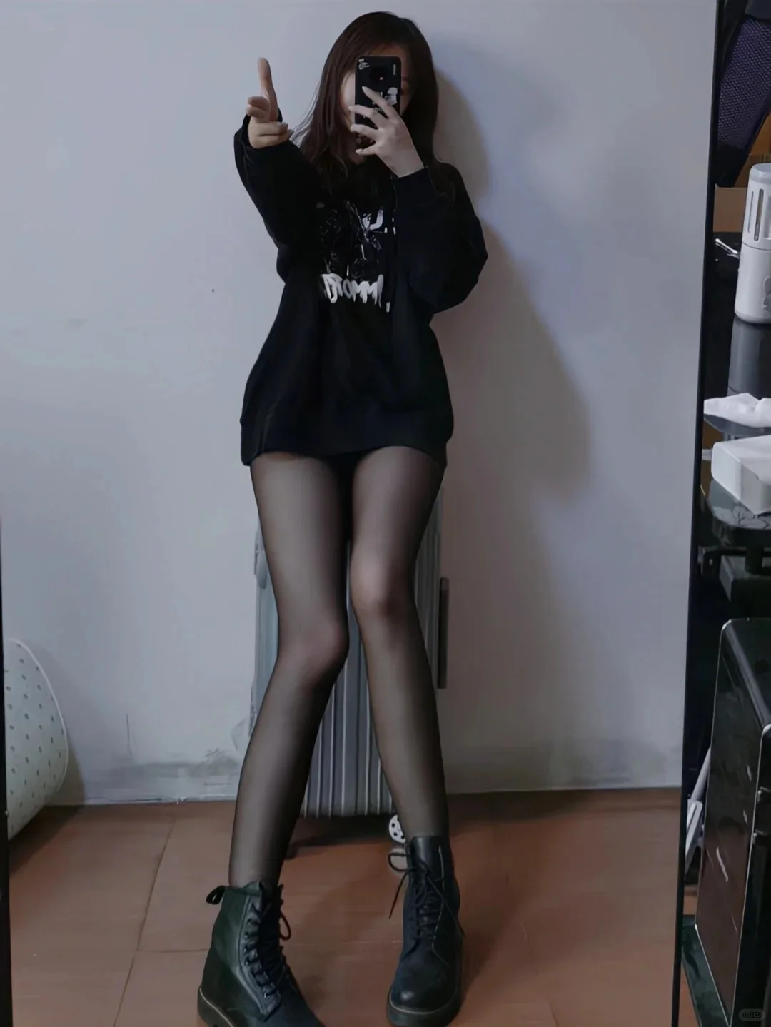 果然还是黑色显瘦一点