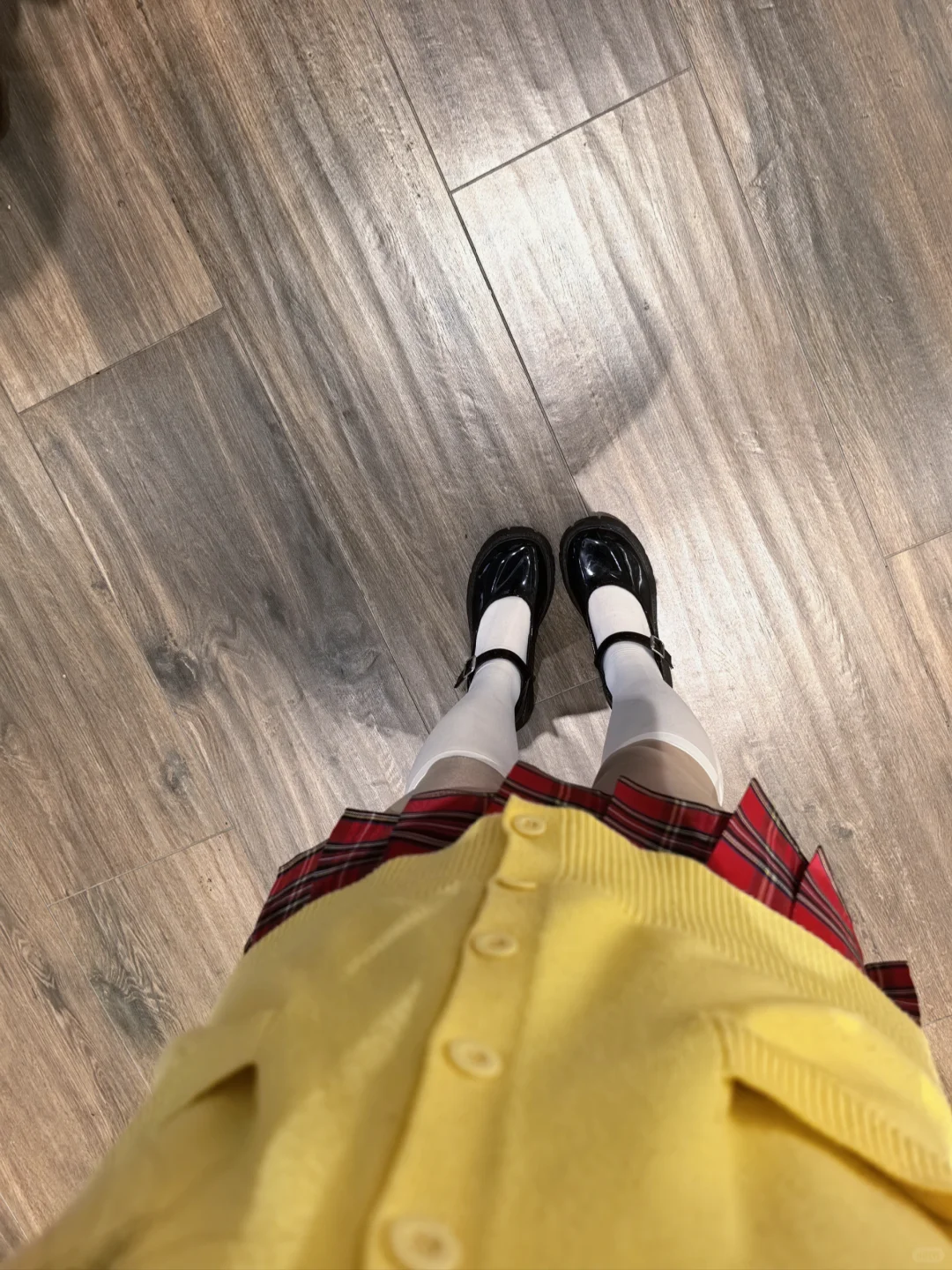 第一次穿jk出门 好社恐
