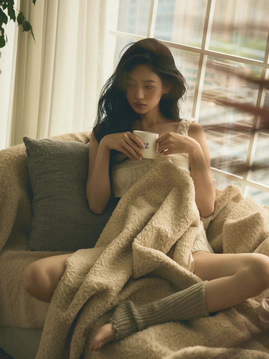 慵懒韩杂风️松弛感满满的居家少女写真