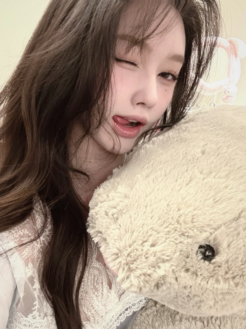 别人早恋我早睡 我是养生小甜妹.˃̣̣̥ᯅ˂