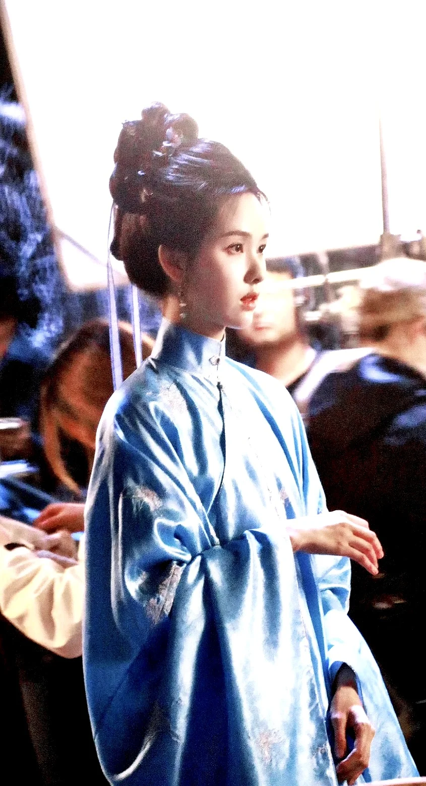 《贵女》神图️你见过这样的陈都灵吗