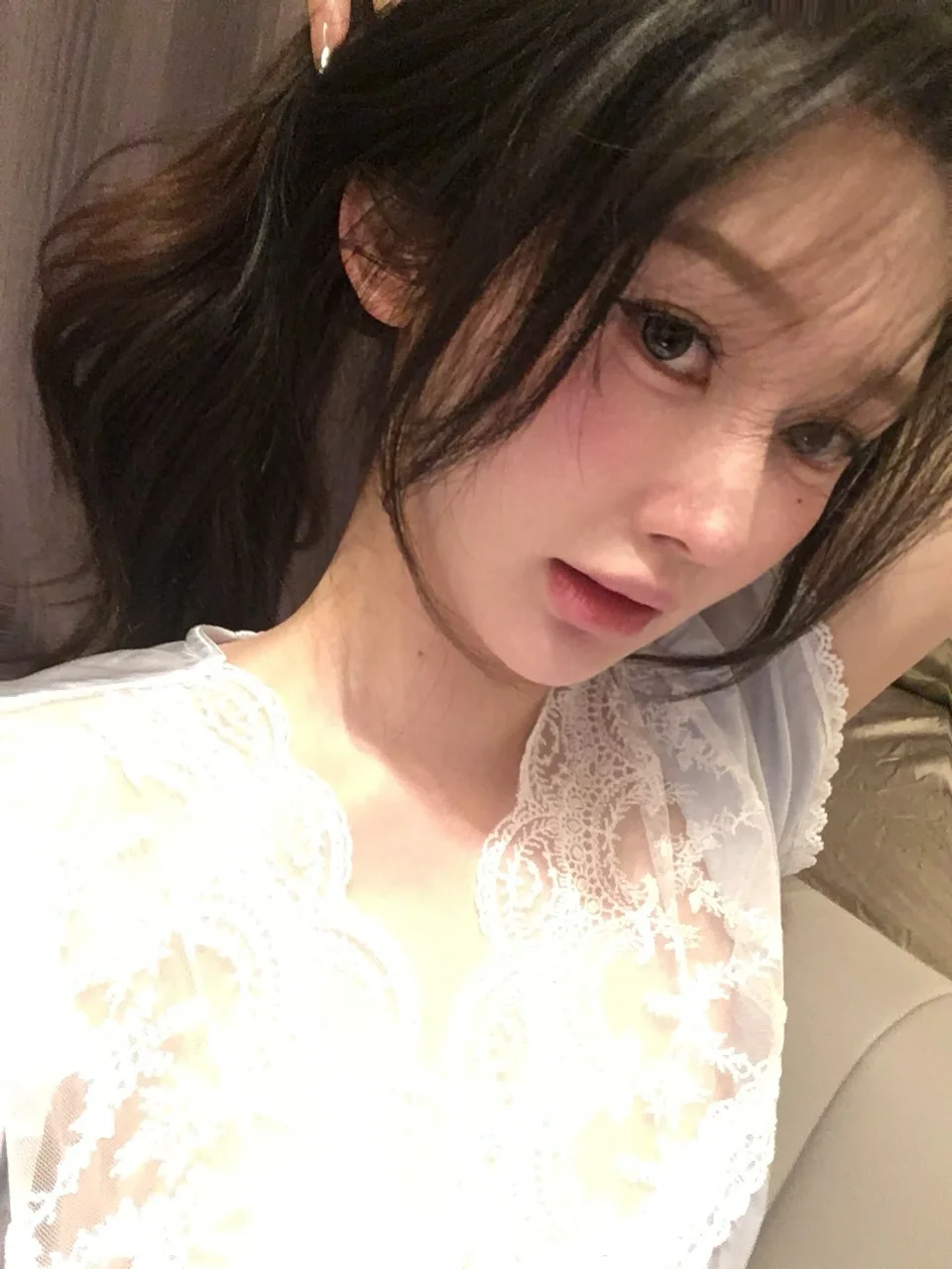 别人早恋我早睡 我是养生小甜妹.˃̣̣̥ᯅ˂