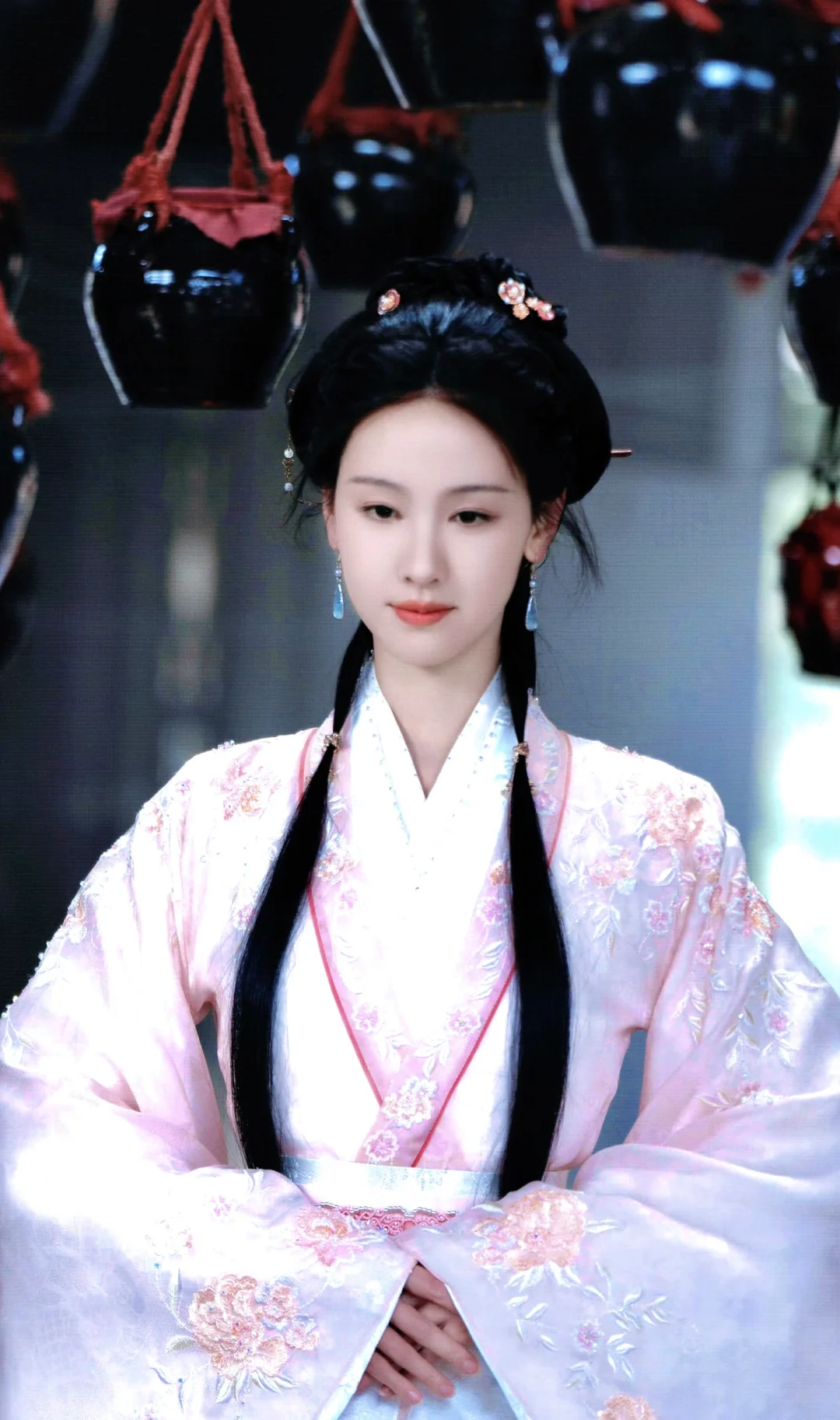 《贵女》神图️你见过这样的陈都灵吗