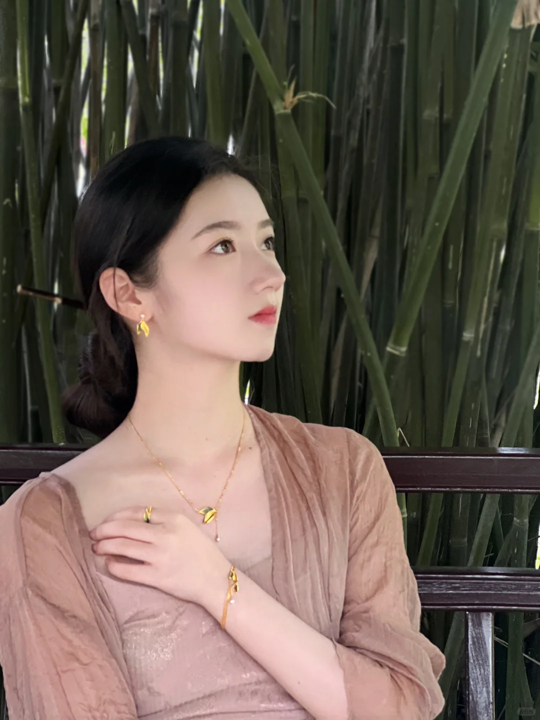 秋冬盘发｜简单大方的漂亮
