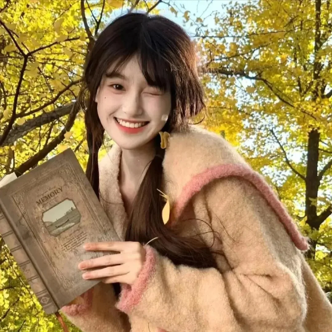 𝙒𝙚𝘾𝙝𝙖𝙩 秋日温柔系女头