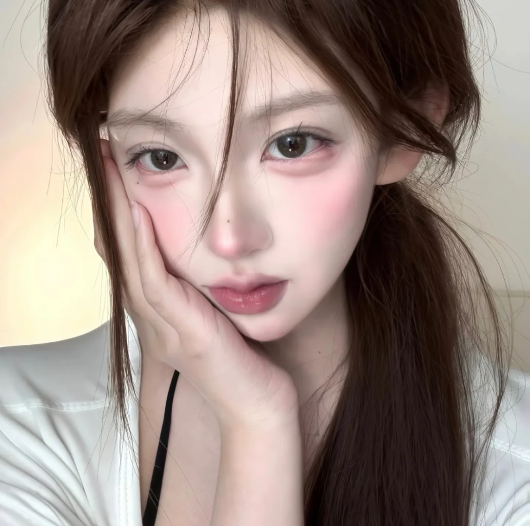 纯欲女头｜喜欢周天 因为能和你见面🌸
