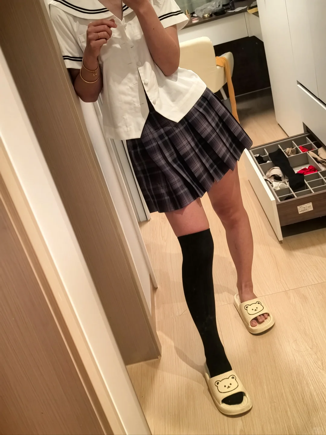 到底穿不穿长袜