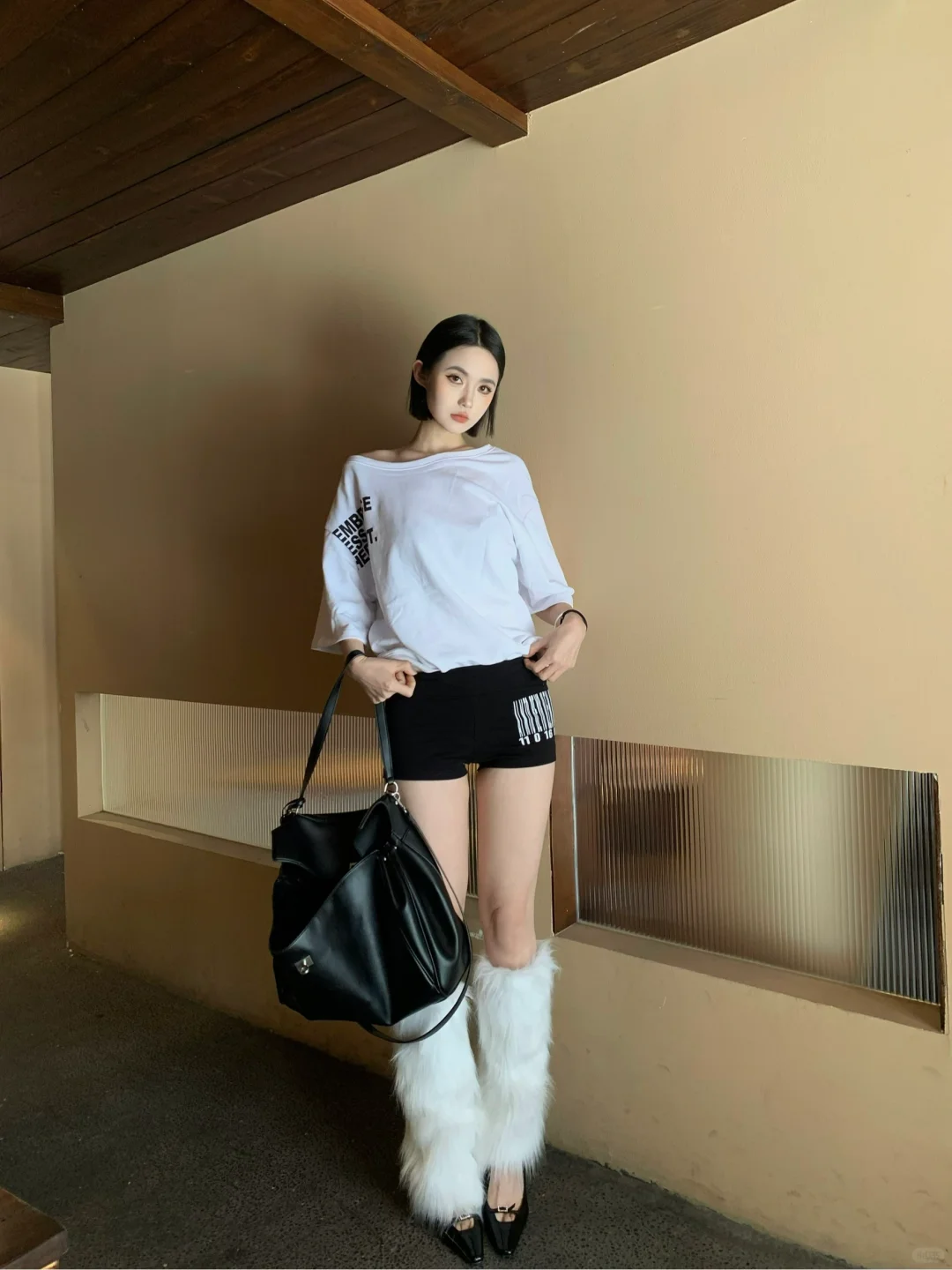 喜欢坏女人是吧 那我只好本色出演了