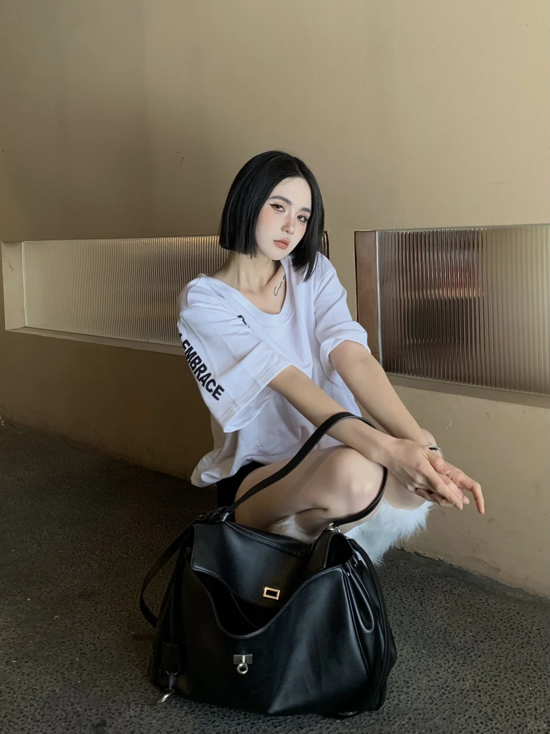 喜欢坏女人是吧 那我只好本色出演了