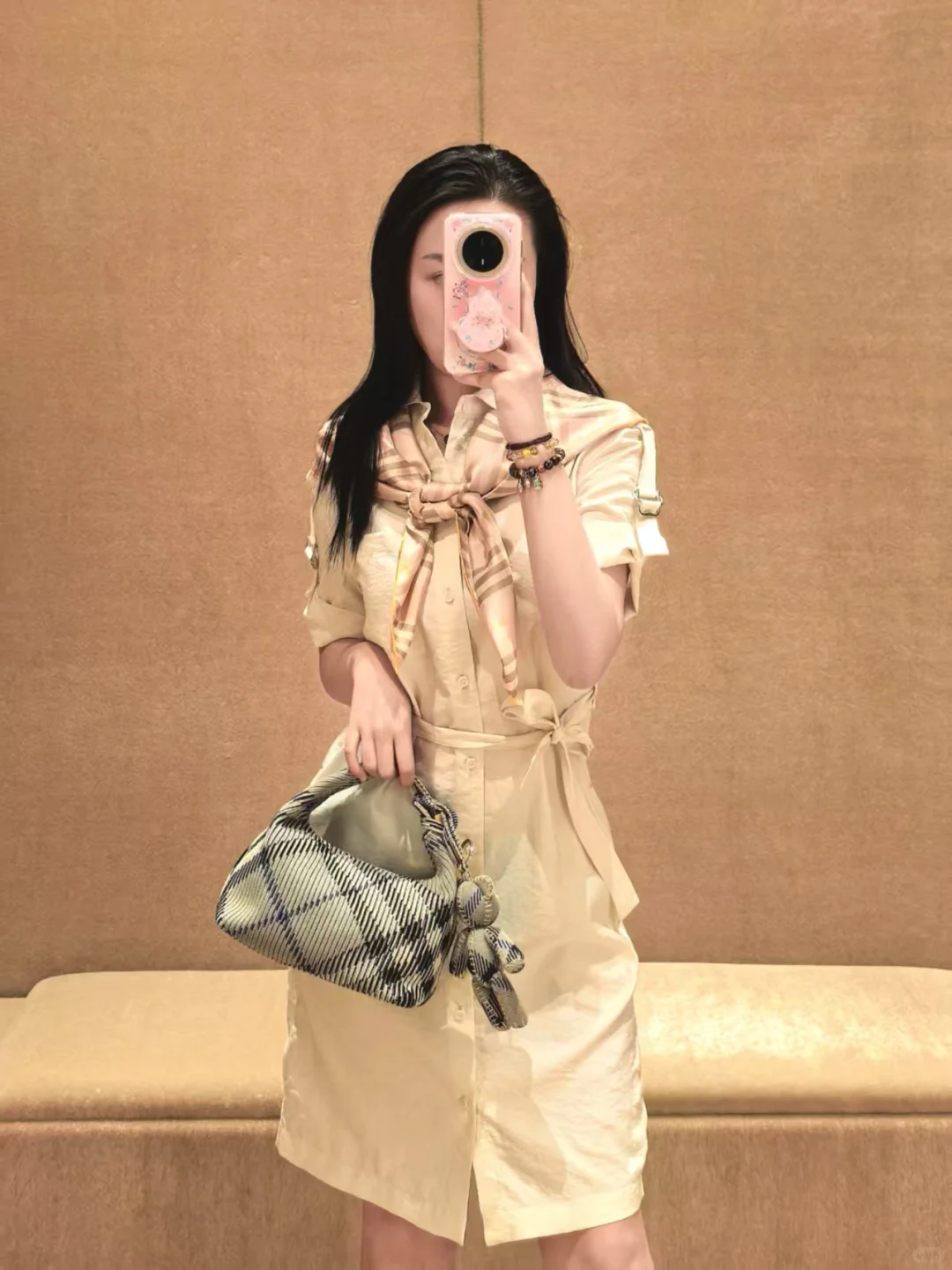 女式连衣裙上新