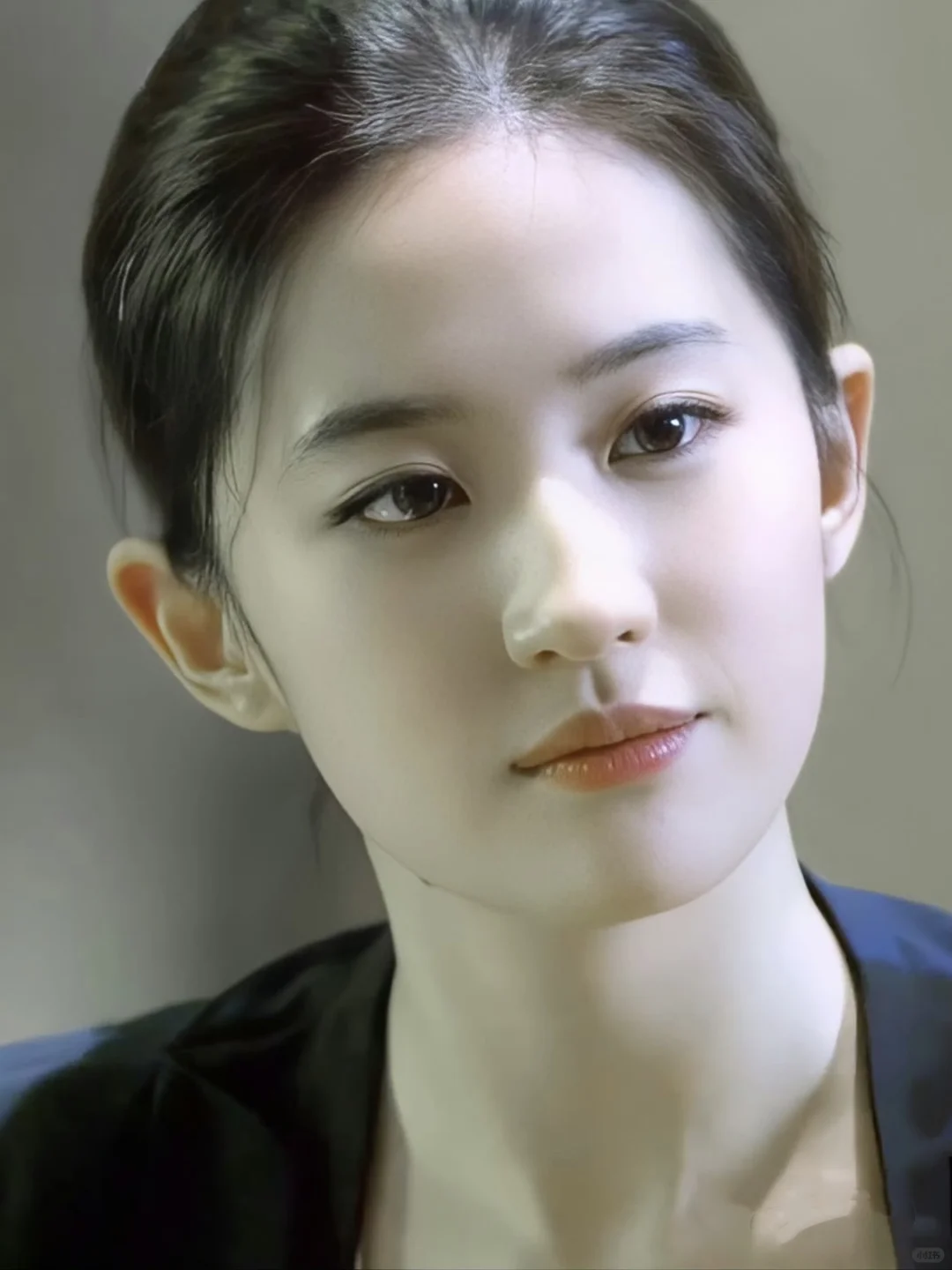 刘亦菲，简直是越素越美的美女代表…