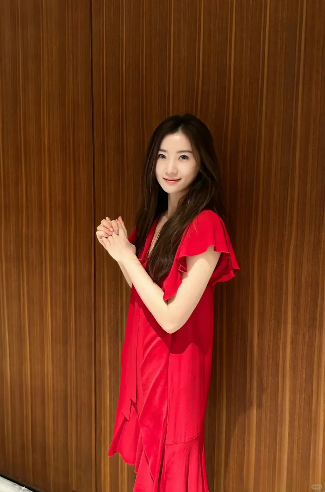 82年43岁，每天两顿饭，少女感是我应得的