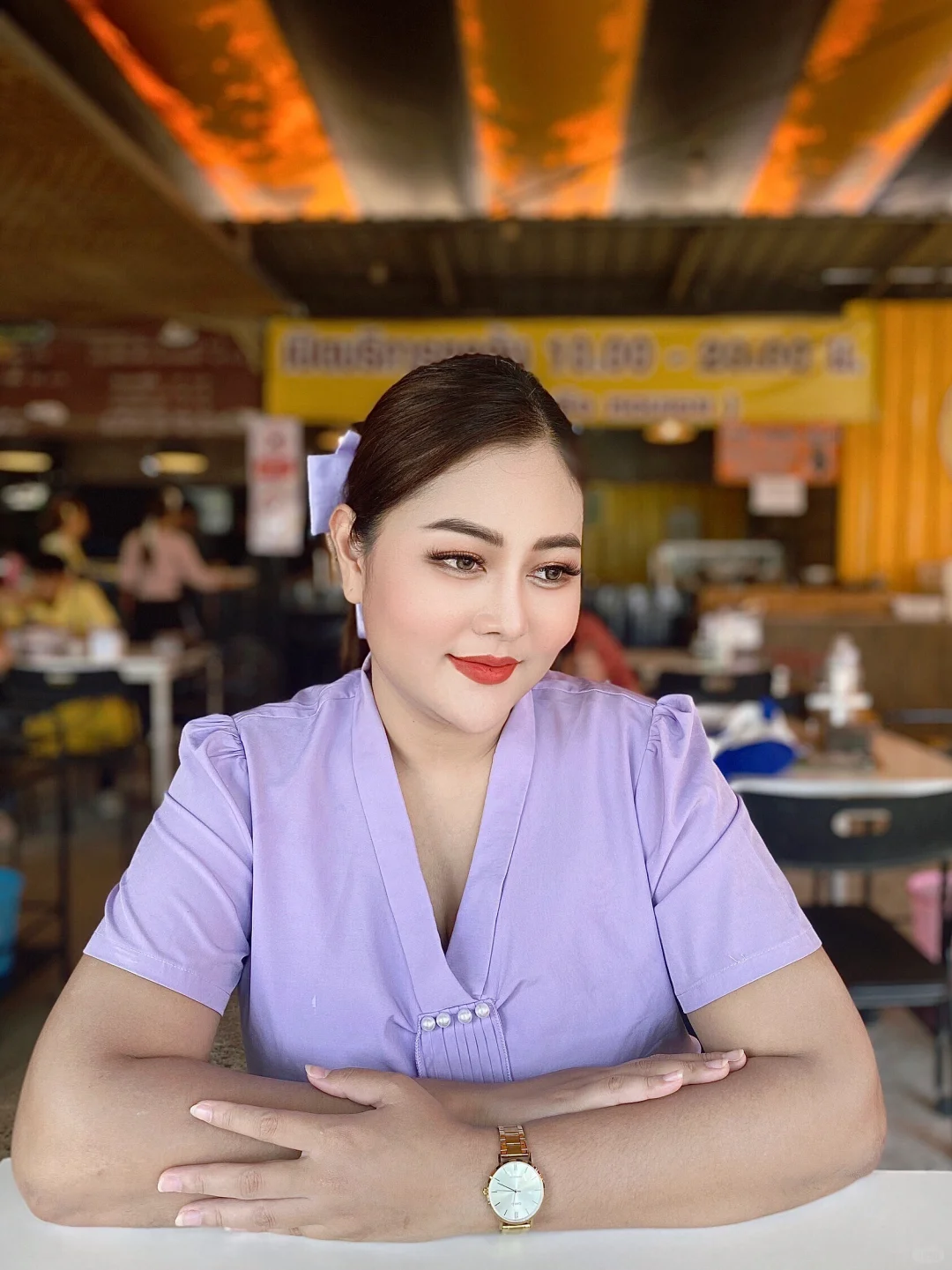 泰国女人天生美丽，因为她们是天使赐予的。