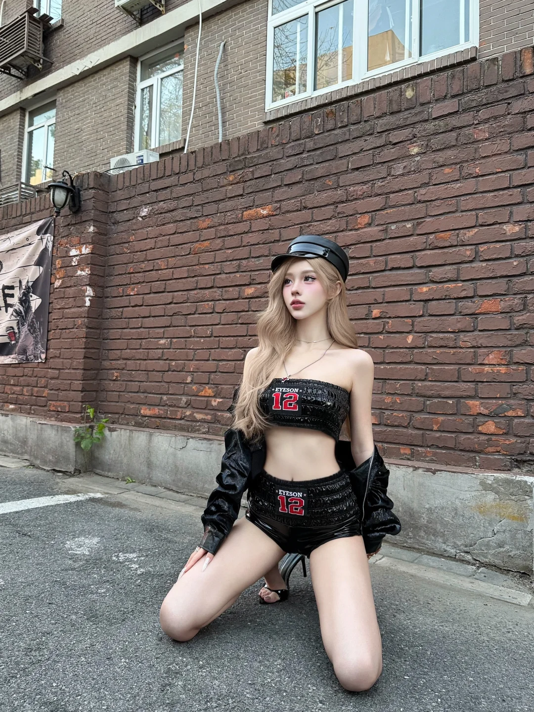 我扇你巴掌的时候是不是也有香味呢