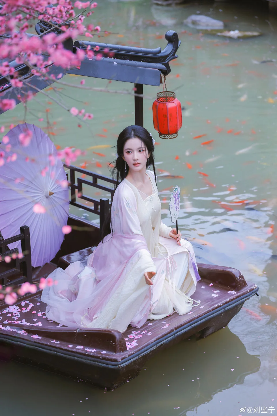 “人面桃花相映红”我看到仙女下凡了！