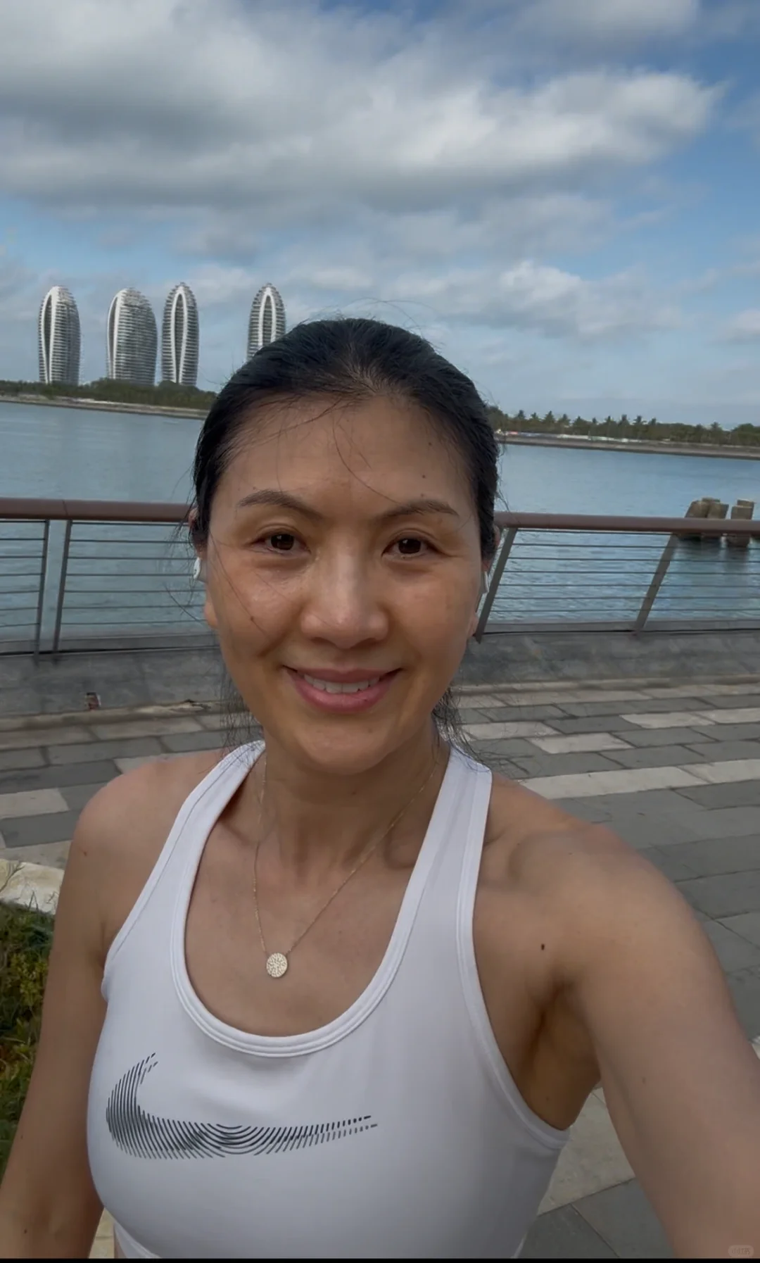 52岁：没有任何美颜滤镜的照片