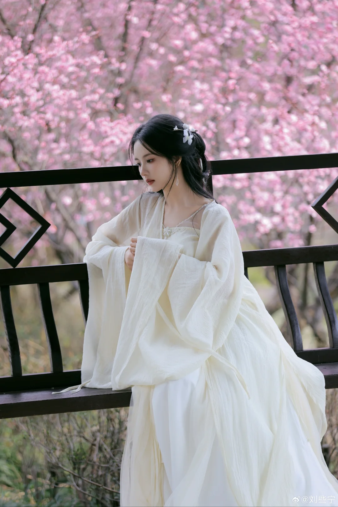 “人面桃花相映红”我看到仙女下凡了！