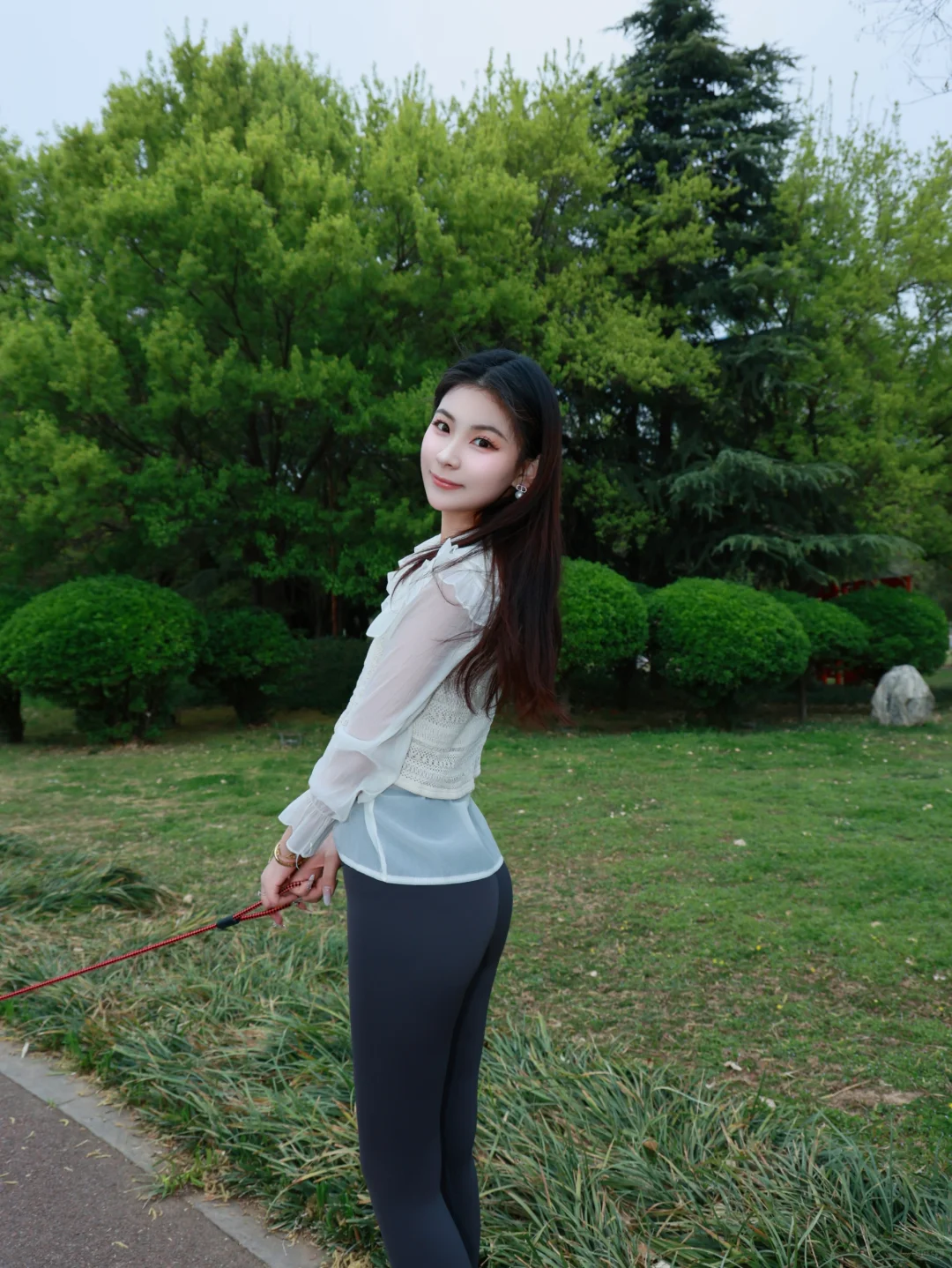 你小姨也是瑜伽姐姐