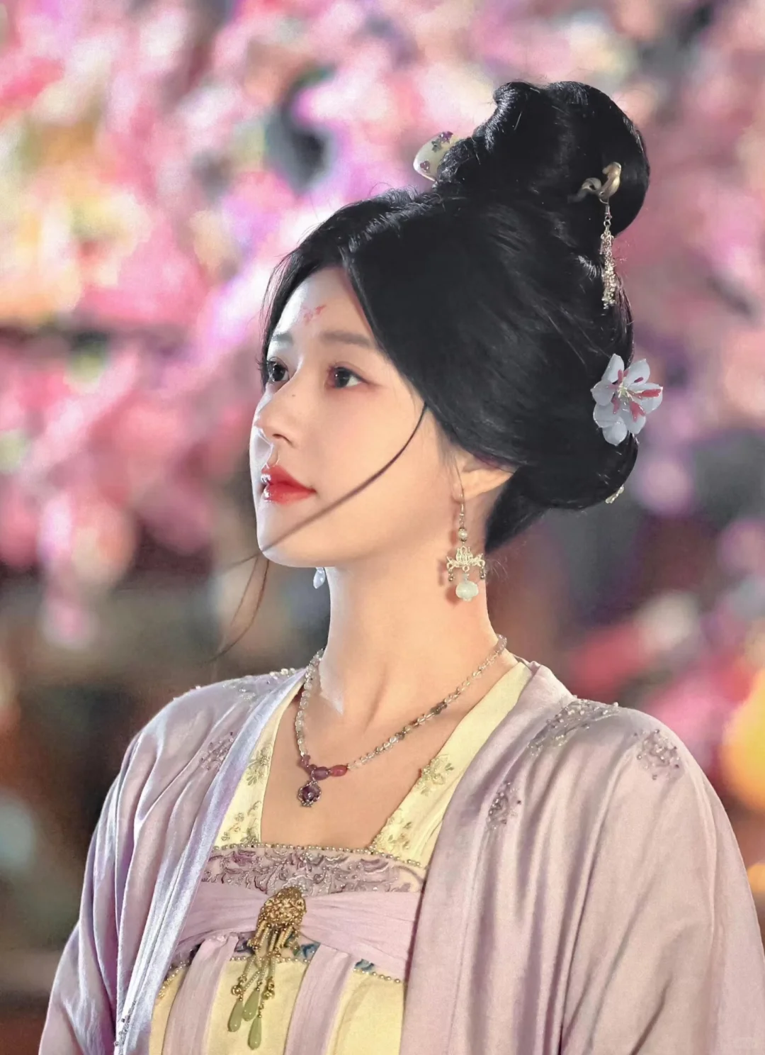 露思l珠帘玉幕
