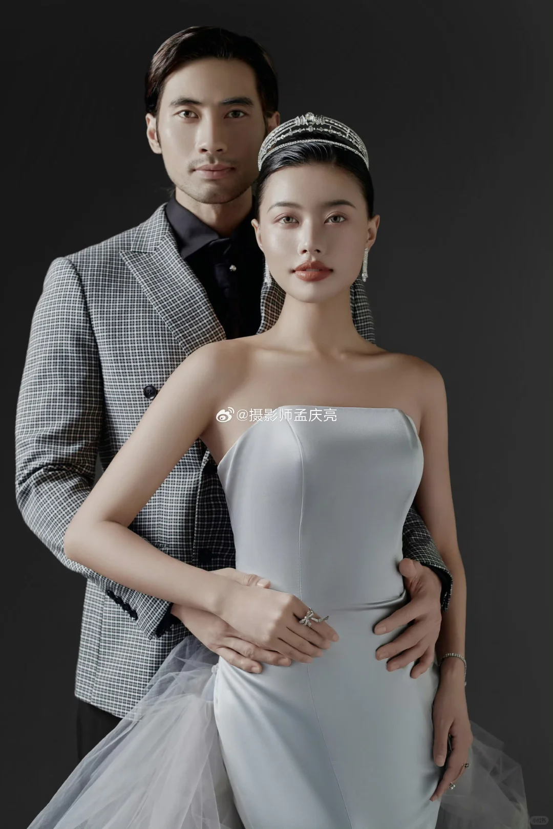 礼服婚纱