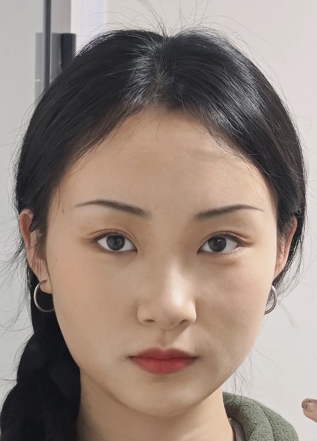 其实扁平脸没必要追求立体度