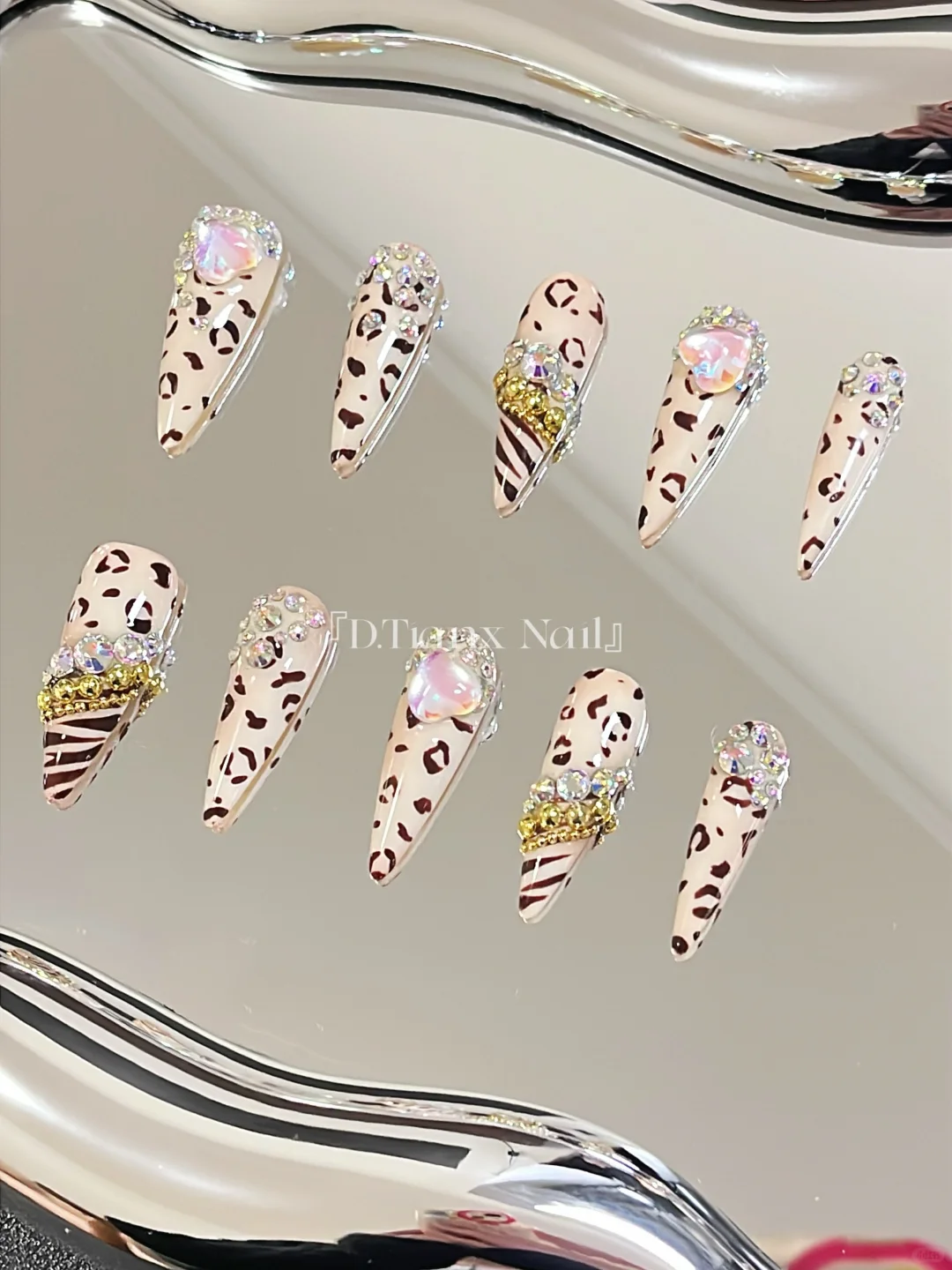 ·指甲上有调色盘春夏甜辣风美甲穿戴甲