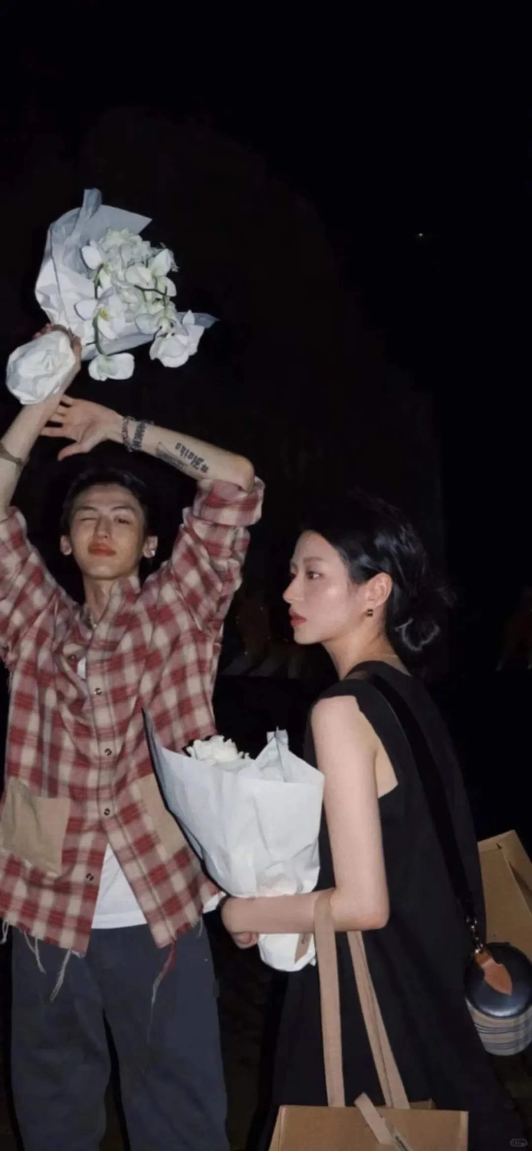 壁纸｜一期深颜色的高级壁纸