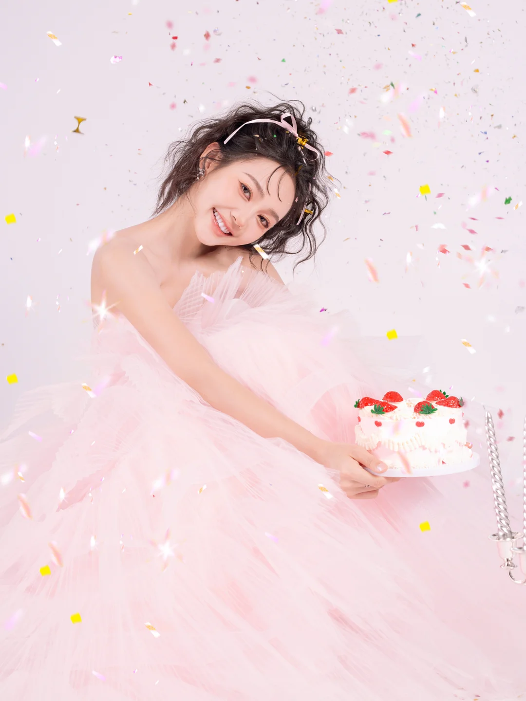 哪个女孩子能拒绝这么闪耀的生日写真