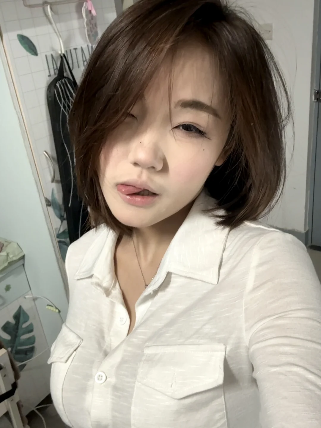 生活给我巴掌 我哭着爽