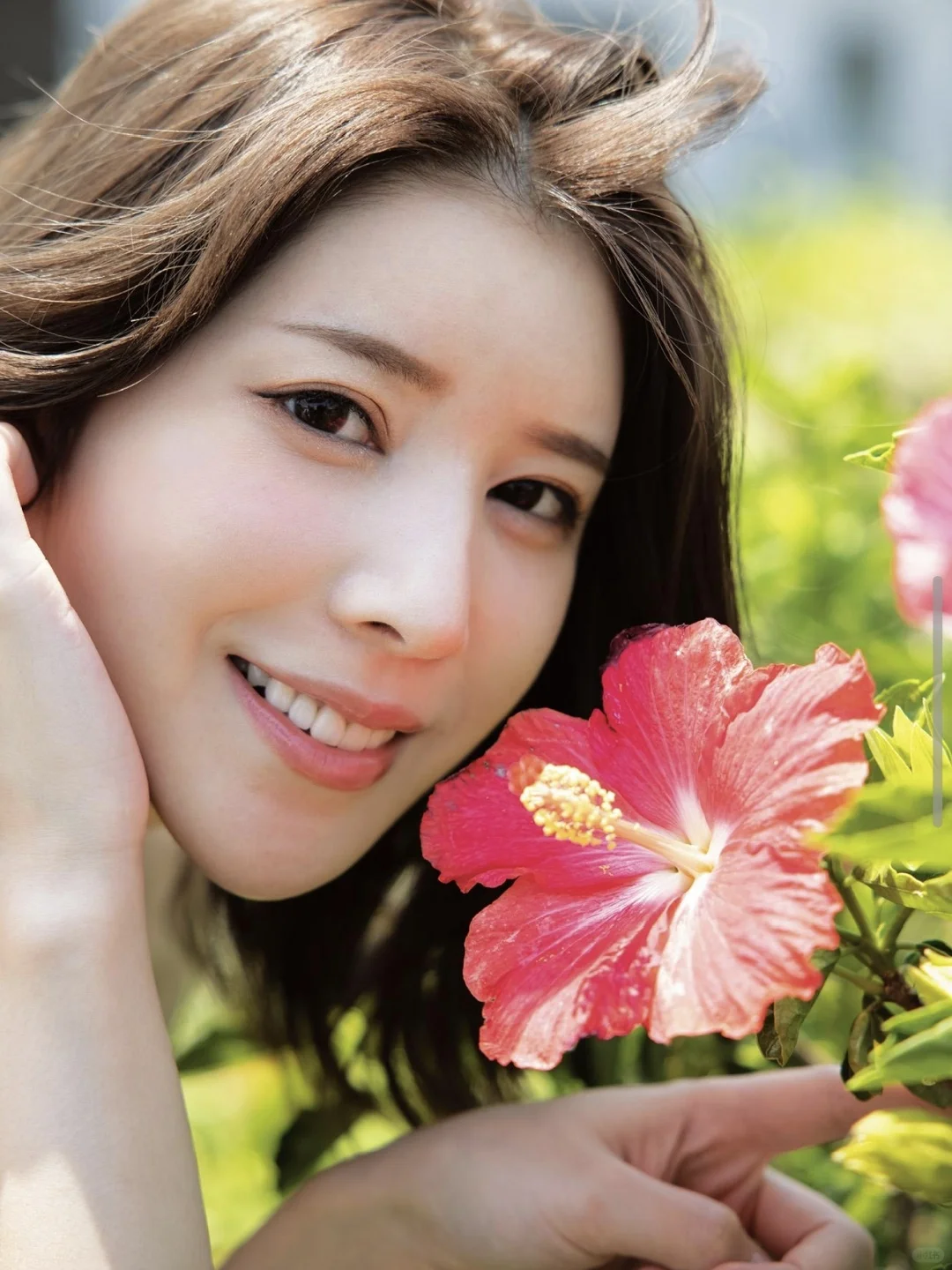 女朋友要去团建，想穿小吊带和小裙子