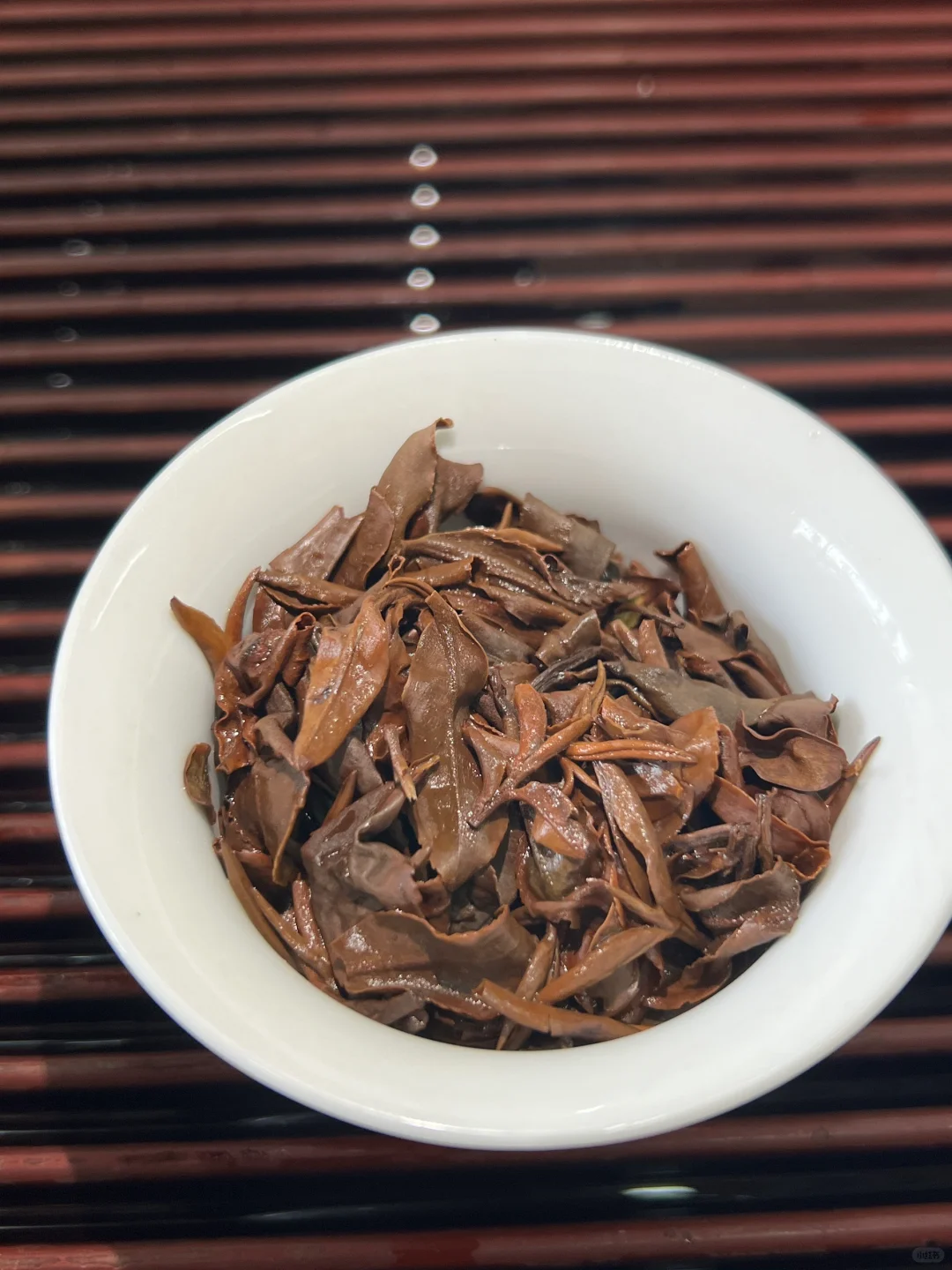 ?东方美人茶咬出来的香味?神奇的大自然