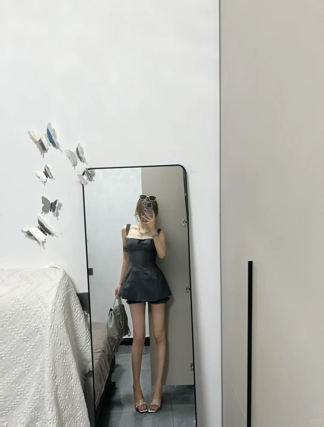 十万火急姐妹们！留尖头还是方头？？？