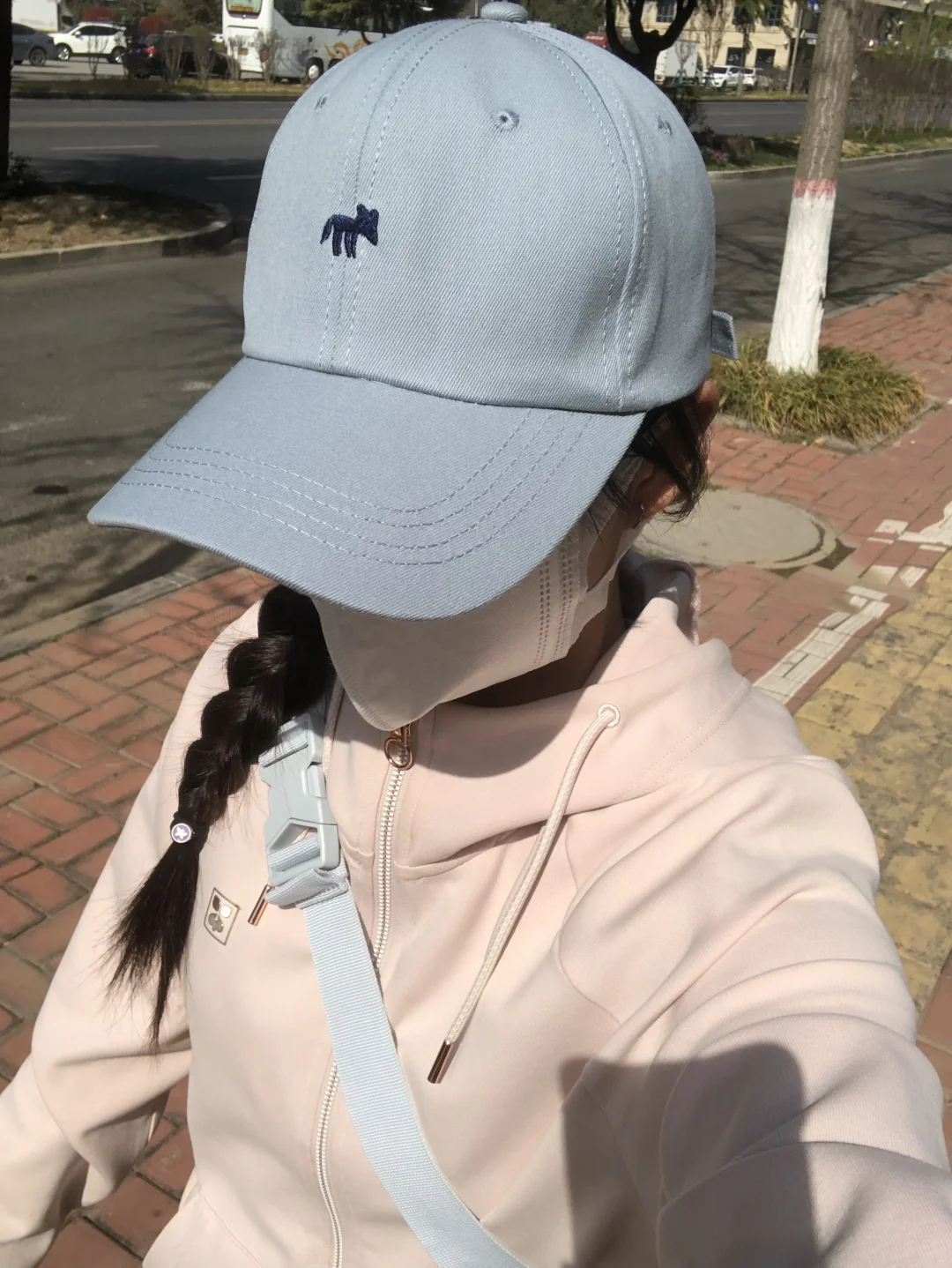 ?女大学生勇闯健身房第一天