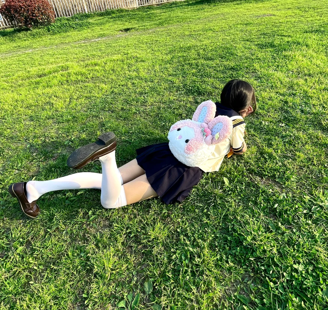 春日JK草坪拍照全攻略