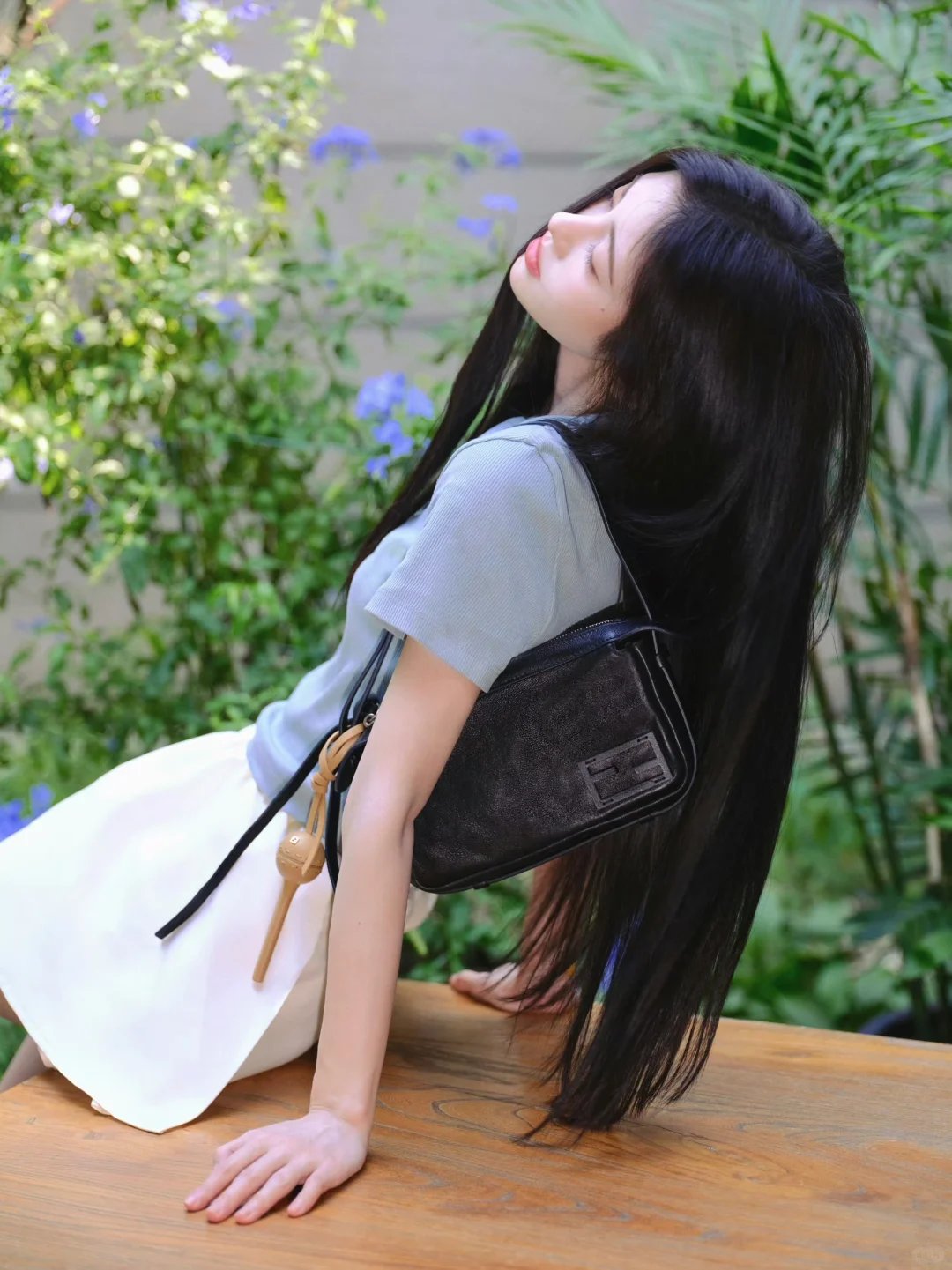 鞠婧祎今日私服 清新甜美的Fendi女孩